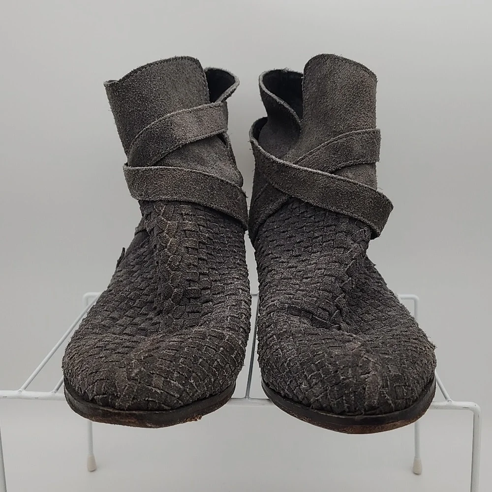 Free People Venture Woven Suede Grey Pointed Toe Bootie, Women's 39/8